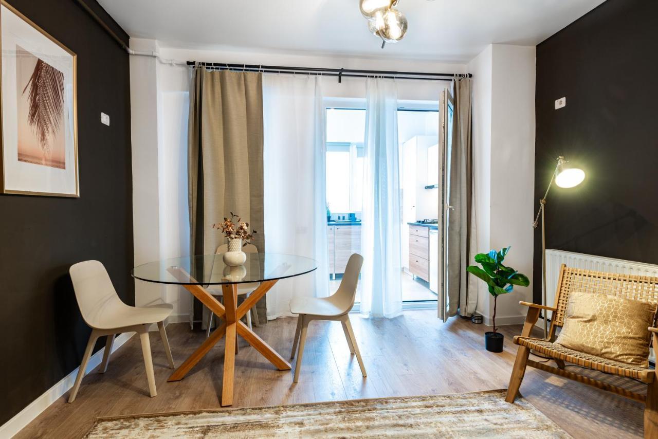 Central Spacious Apartment 506 Boekarest Buitenkant foto