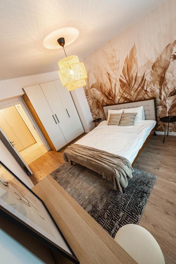 Central Spacious Apartment 506 Boekarest Buitenkant foto