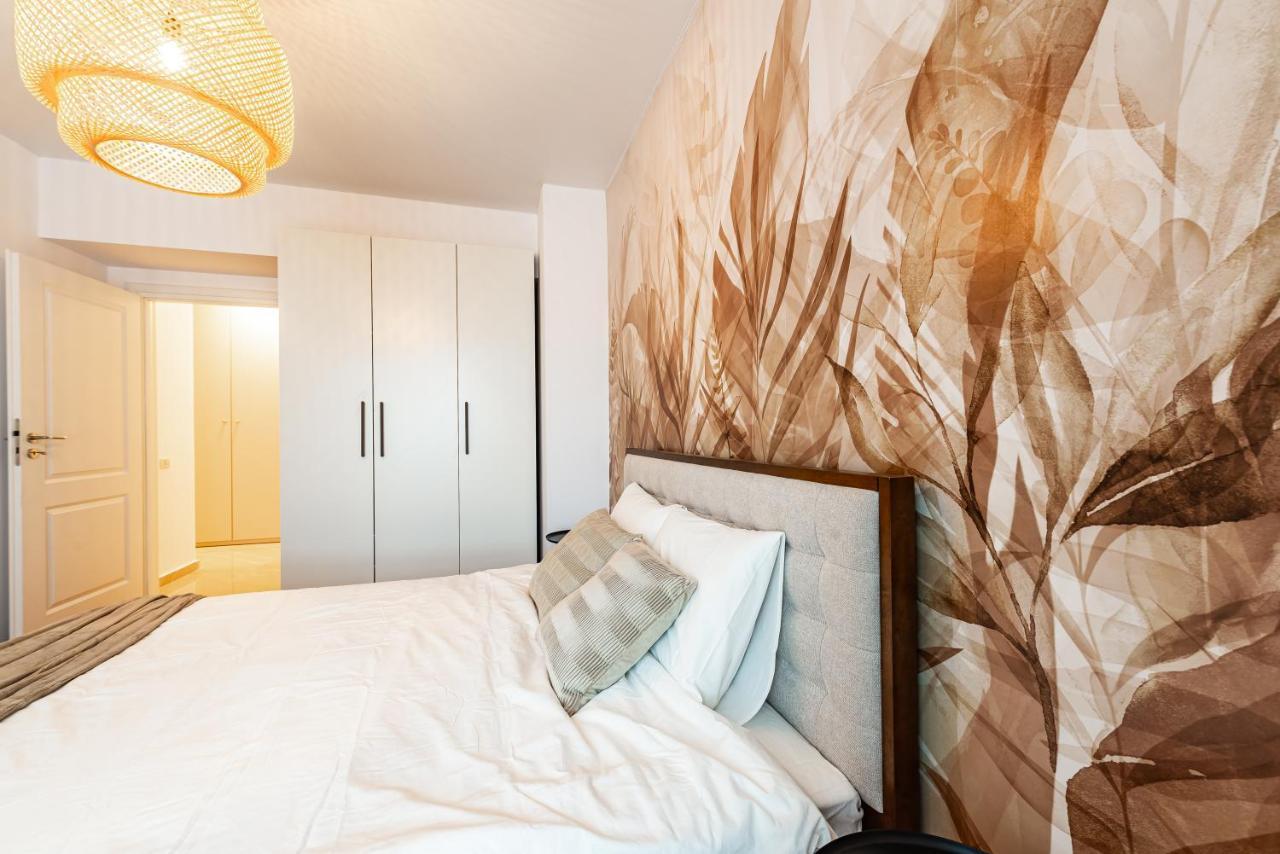 Central Spacious Apartment 506 Boekarest Buitenkant foto